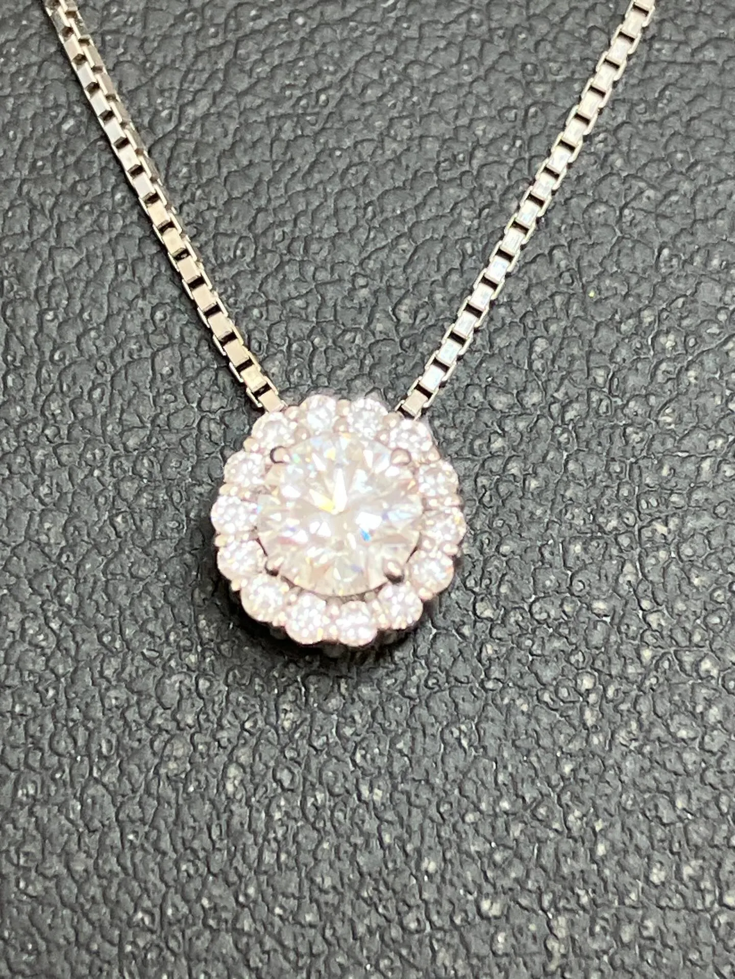 ✨ダイヤモンドネックレス✨